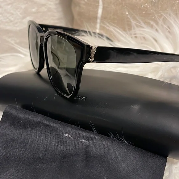 Authentic Beautiful Yves saint sunglasses Saint Laurent Authentic YVES SAINT LAURENT Black YSL  main image 2